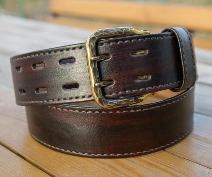 Rudas vyriškas odinis diržas Vilnius Fashion Belts banner