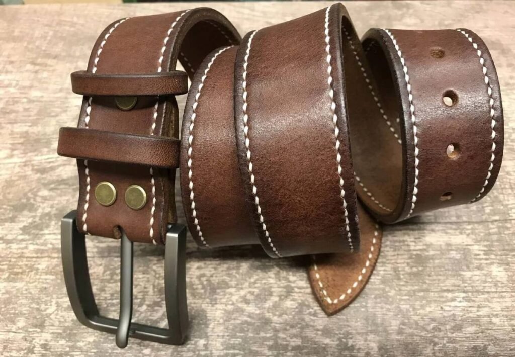 Rudas vyriškas odinis diržas Vilnius Fashion Belts banner